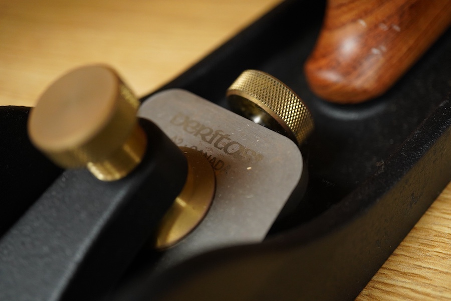 A Veritas bevel-up jointer plane with 21 7/8” (22”) sole and A2 iron
